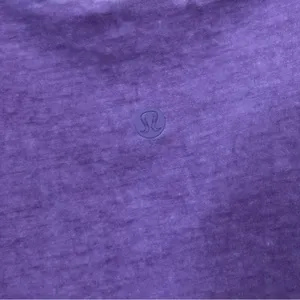 Lululemon cropped top size 4 thumbnail 3
