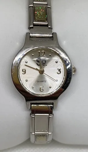Women’s quartz analog watch 22mm round case stretch band size 6.5” running thumbnail 1