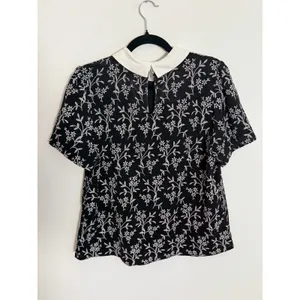 Cece Black floral top women's size large thumbnail 4