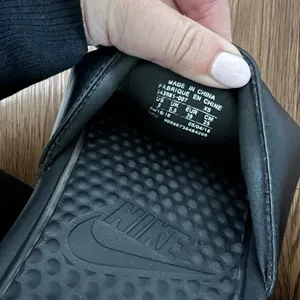 Nike Black Benassi JDI Slides Size 8 US thumbnail 4
