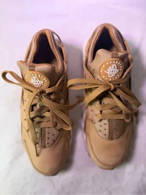 Nike Women's Wheat/Tan Casual Sneakers thumbnail 4