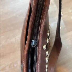 Montana Silversmiths Leather Cowhide Shoulder Bag thumbnail 5