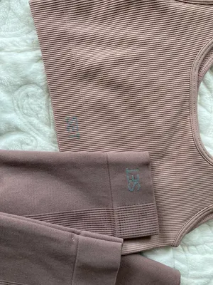 Set Active Leggings And Bra thumbnail 2