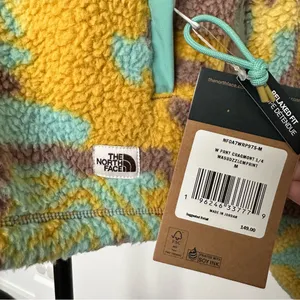 The North Face Fleece 1/4 Snap Pullover thumbnail 10