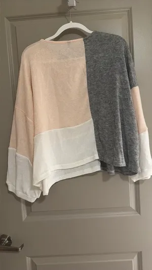 Sweater Multiple Size M thumbnail 2