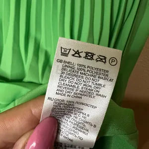 Reiss Izzie High Rise Pleated Midi Skirt in a vibrant bright green WOMENS US 4 thumbnail 6