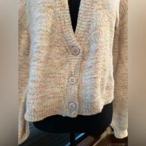 EUC Sincerely Jules Fuzzy Pink/cream Cropped Cardigan size M thumbnail 6