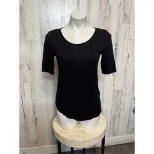 H&M basic black top thumbnail 2