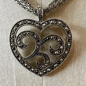 Silver tone Marcasite Heart Pendant necklace thumbnail 2