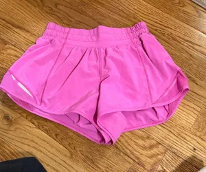 Lululemon Hotty Hot 2.5" thumbnail 1