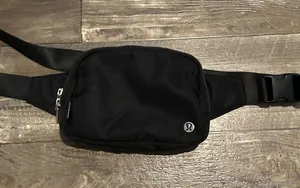 lululemon athletica Black Sling Waist Pack Belt Bag thumbnail 1
