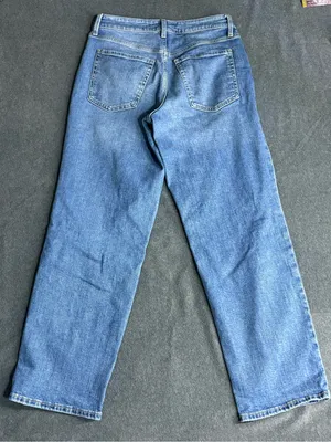 Old Navy Women’s Light Blue O.G. Loose Distressed Jeans Size 6 thumbnail 2