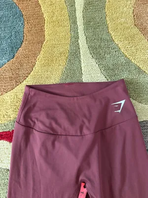 Gymshark Training Leggings Maroon Burgundy 25” Inseam Women’s Size Small thumbnail 3