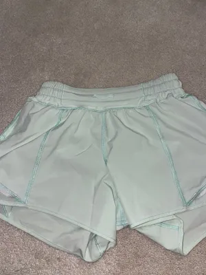 Lululemon Hotty Hot 4" thumbnail 4