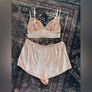 Victoria’s Secret lounge sleep pj’s Peach‎ Set crushed velvet bra shorts thumbnail 5