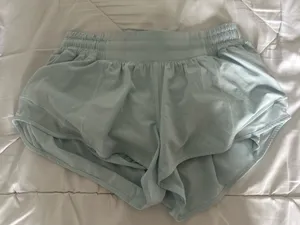 Lululemon Hot Hot Shorts thumbnail 1