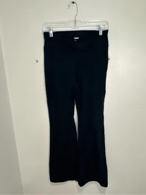 Aritzia‎ TNA Flare Leggings Medium thumbnail 2