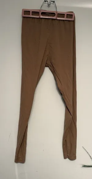 Skims Fits Everybody‎ Leggings Small Beige thumbnail 1