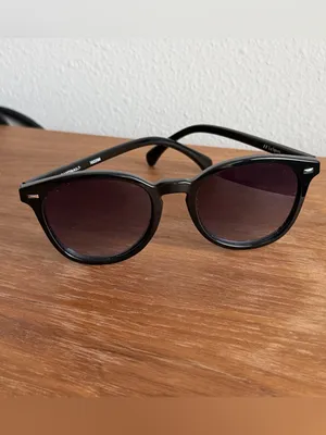 Le Specs Black Bandwagon Sunglasses thumbnail 3