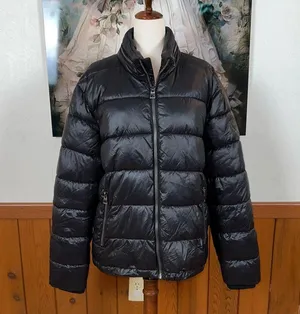Super Nice Guess Black Puffer Jacket! thumbnail 1