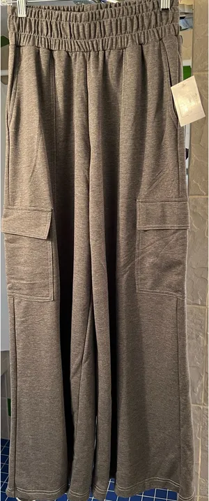 Forever 21 Wide Leg Elastic Waist Grey Pants thumbnail 1