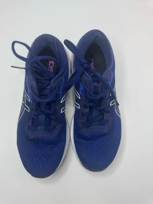 Asics GT -1000 Running Shoes Size 6  thumbnail 2