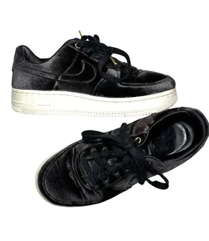 NIKE Air Force 1 AF1 Low Black Velvet Youth 4.5 Women’s 6 Lux Streetwear Sneaker thumbnail 1