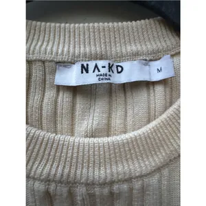 NA-KD Ribbed Knit Tank Top Cream Sleeveless Crew Neck Stretch M Minimalist thumbnail 3