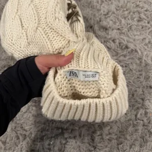 Zara Sweater thumbnail 3