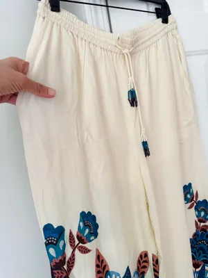 Farm Rio Martina Printed Pull-on Wide-Leg Pants, Size M thumbnail 8