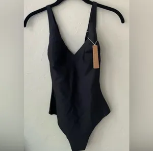 SKIMS Body Unlined Bodysuit M thumbnail 2