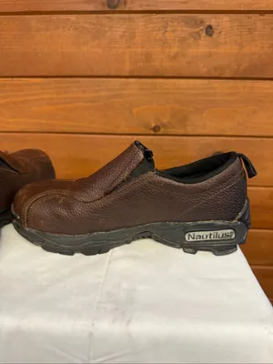 Nautilus women's brown, full-grain water-resistant leather slip-on work shoe Sz thumbnail 5