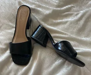 Qupid Black Heels thumbnail 1