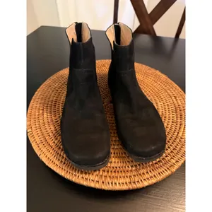 Taryn Rose‎ Traveler Jeri Black Suede Ankle Boots Rear Zip Womens 9.5 M thumbnail 5