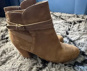 Sh11. Booties Size 10 thumbnail 1