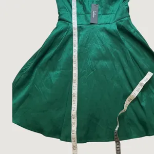 Lulus Emerald Green V-Neck Fit and Flare Mini Skater Dress NWT Size Medium thumbnail 4