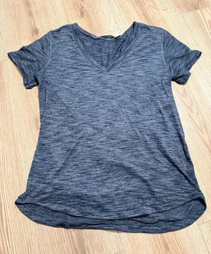 Lululemon Womens Swiftly Tech Short Sleeve V Neck Top M Gray Heathered Run Tee thumbnail 1