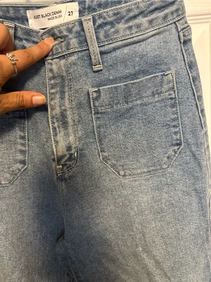 Just Black Light Blue High-Rise Wide-Leg Crop Jeans with Front Patch Pockets thumbnail 9