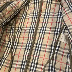 Burberry Check Cuff Quilted Jacket thumbnail 9