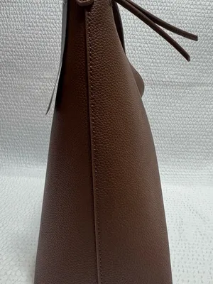 Tommy Hilfiger Women's Brown Leather Shoulder Bag with Gold Logo Accent thumbnail 6