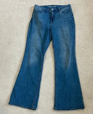 Old navy high rise flare blue solid wash jeans in size 10 thumbnail 1