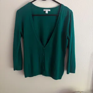 New York & Company Teal Green V-Neck 3/4 Sleeve Button Front Cardigan Small thumbnail 4