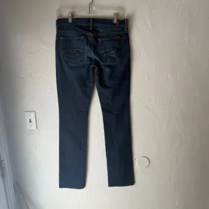 7 For All Mankind Women's‎ 26 Dark Wash Low Rise Straight Leg Jeans thumbnail 4