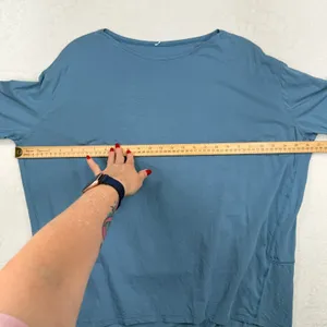 Lululemon Size 12 Back in Action Short Sleeve T-Shirt Utility Blue Relaxed Fit thumbnail 6
