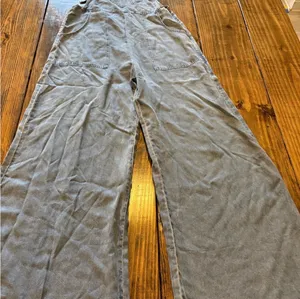 En Crême Light Wash Oversized Overalls thumbnail 3