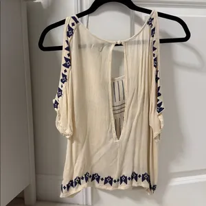 Ecote aztec print cold shoulder flowy blouse thumbnail 4