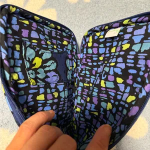 Vera Bradley Blue Floral Travel Bag For Your E-Reader or Tablet thumbnail 3