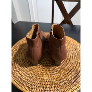 Sofft Womens Brown Leather Pleated Ankle Boots 8.5M 1082100 thumbnail 7