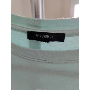 ​Forever 21 Small Mint Green Baby Girl Heart Graphic Crop Top Long Sleeve thumbnail 3