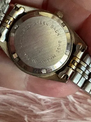 Windsor Vintage Two Tone Fluted Bezel Day Date Quartz Watch thumbnail 5
